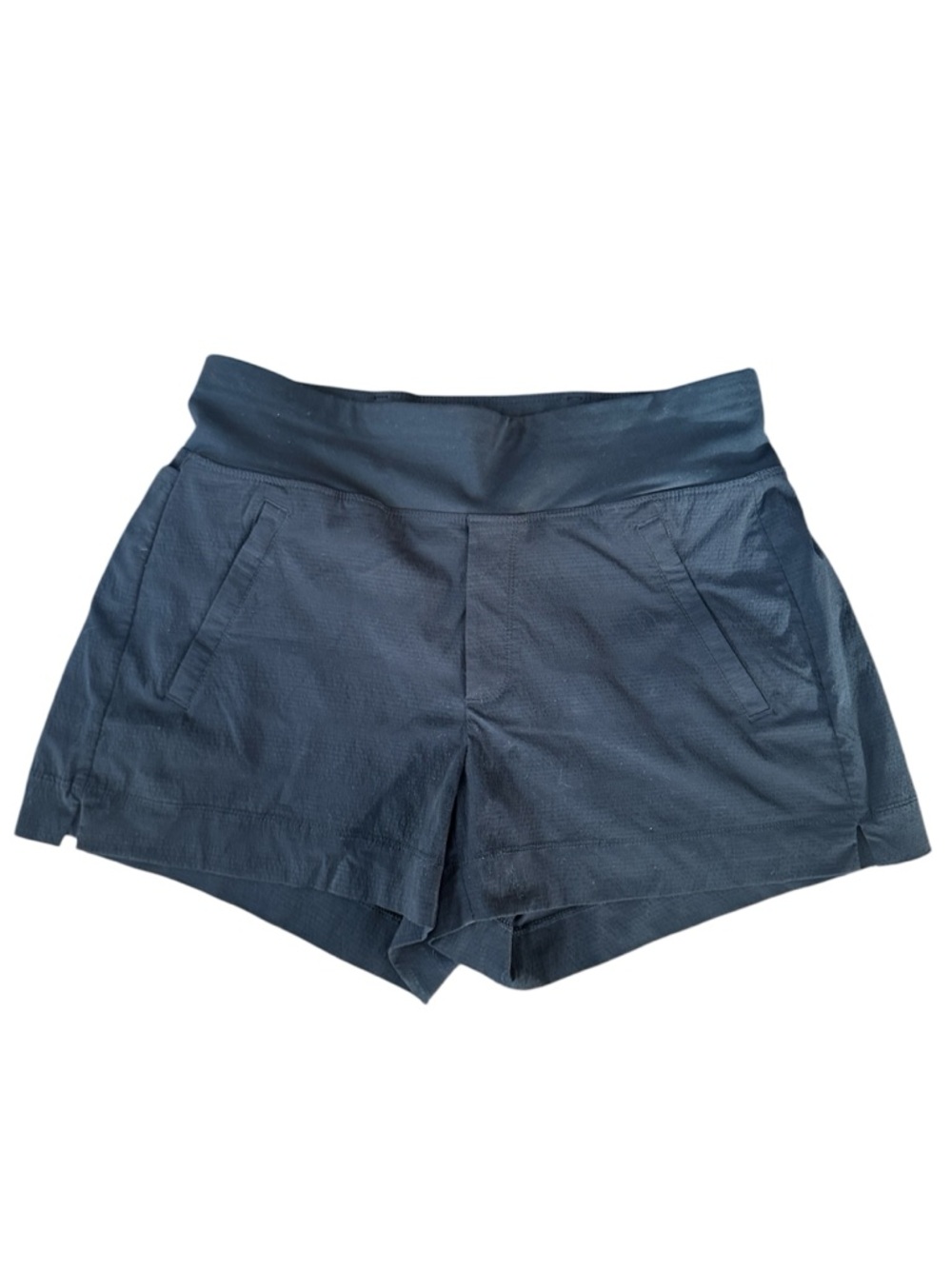 Athleta Black Trekkie North 3" Shorts size 6
